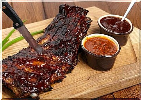 Pork ribs with barbecue sauce