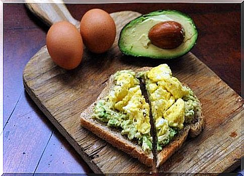 Avocado and eggs