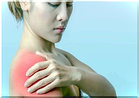 Woman with tendonitis