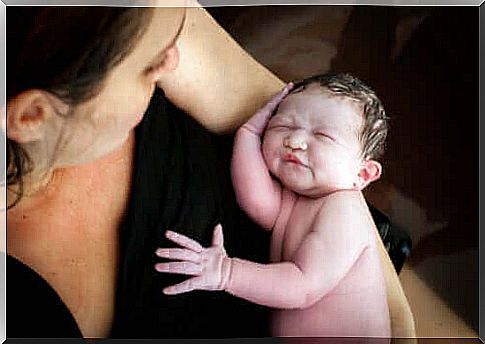 Characteristics, Risks and Benefits of Lotus Birth