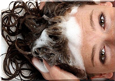 Homemade shampoo to prevent hair loss