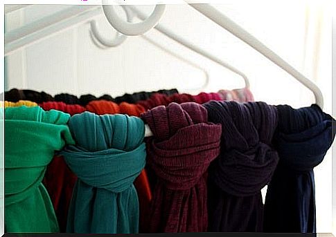 Hanging scarves