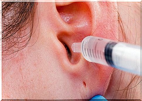 Glycerin to remove earwax