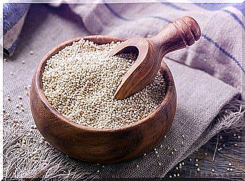 Sources of protein in a vegan diet such as quinoa