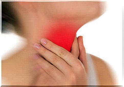 Woman with sore throat